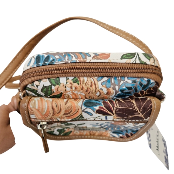 Mutisac Cross Body Floral Travel Purse - Picture 3 of 9